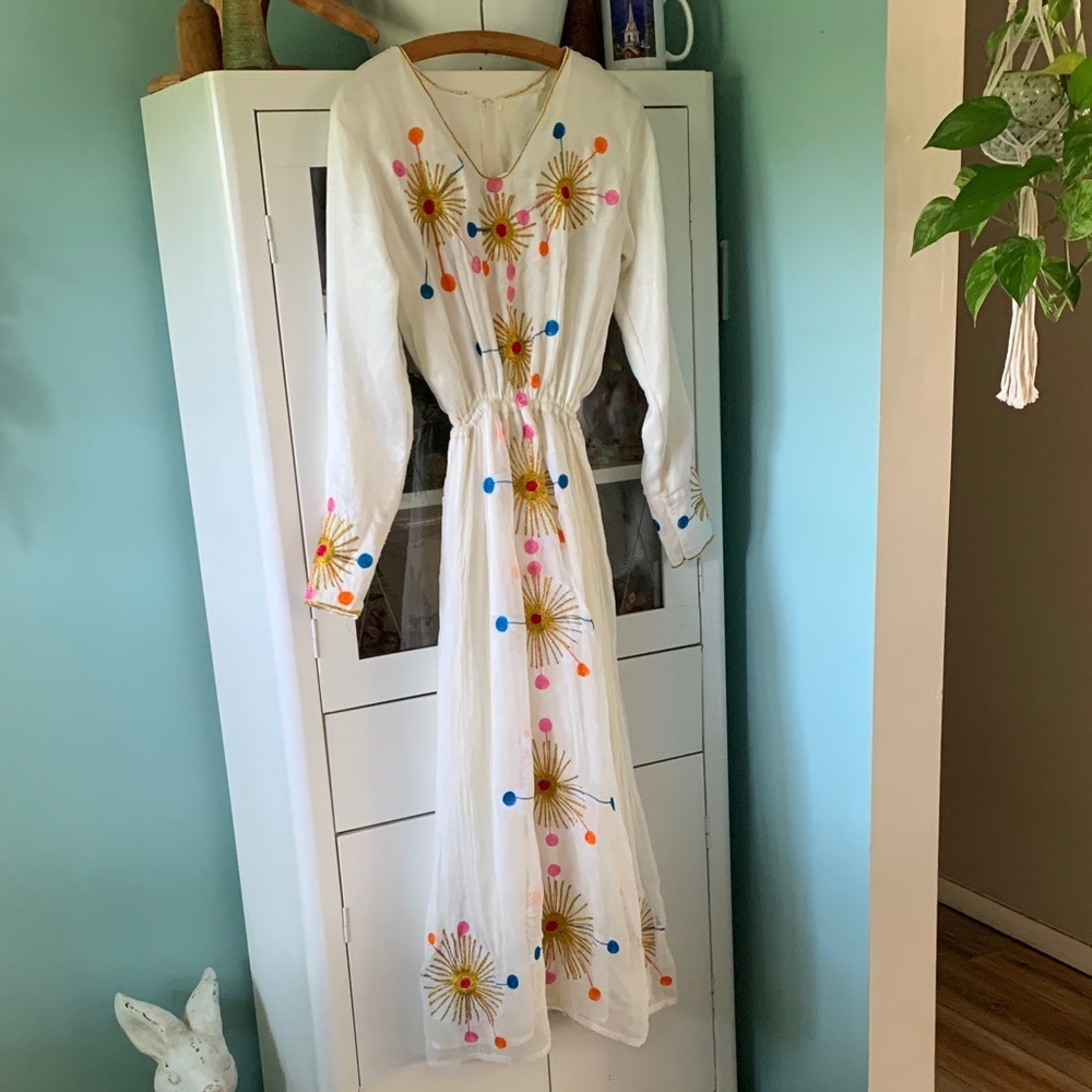 Handmade White Maxi Dress Colorful Embroidery Costume Wear guestimating sz S